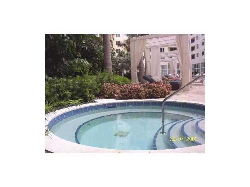 18800 Northeast 29th Ave, Aventura, FL 33180