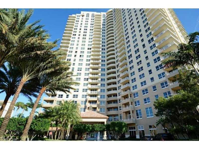 19501 West Country Club Dr, Aventura, FL 33180