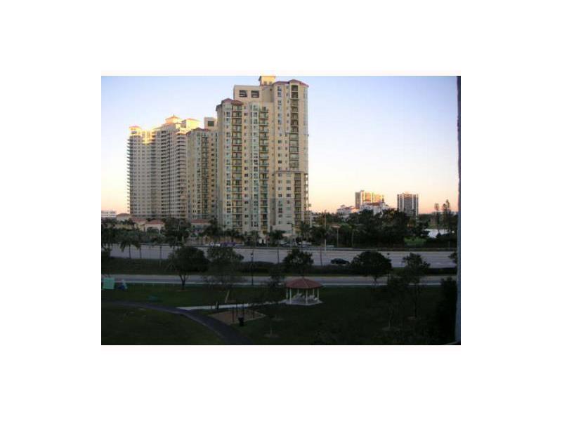 3300 Northeast 191st St, Aventura, FL 33180