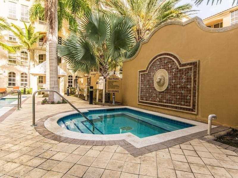 3001 Northeast 185th St, Aventura, FL 33180