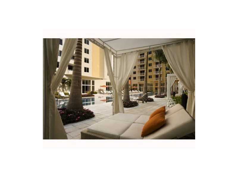 2775 Northeast 187th St, Aventura, FL 33180