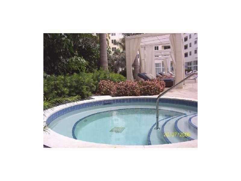 2775 Northeast 187th St, Aventura, FL 33180