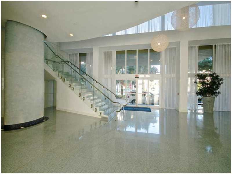 18800 Northeast 29th Ave, Aventura, FL 33180