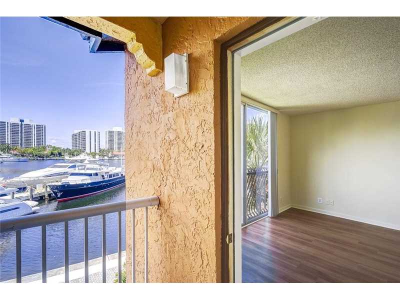 3605 Northeast 207th St, Aventura, FL 33180
