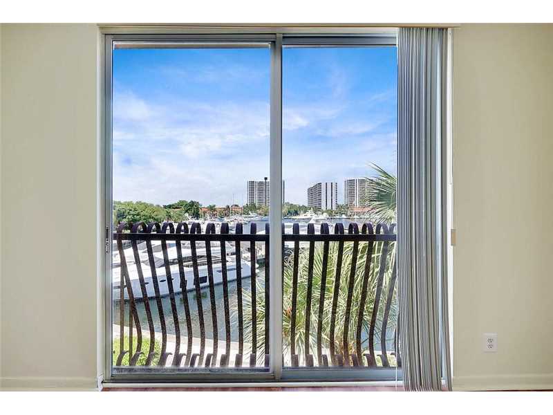 3605 Northeast 207th St, Aventura, FL 33180