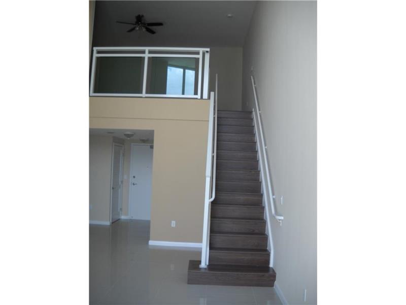 3000 Northeast 188th St, Aventura, FL 33180