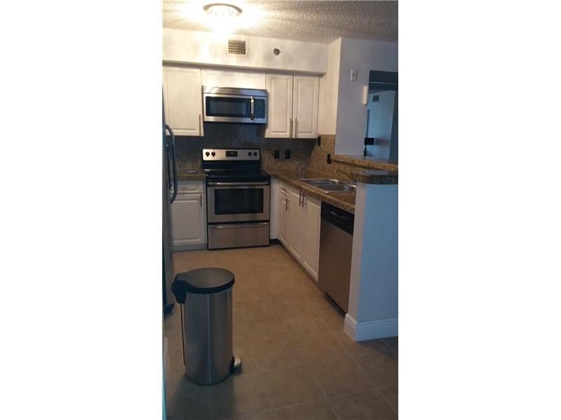 19655 East Country Club Dr, Aventura, FL 33180