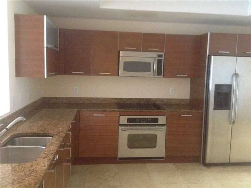 3330 Northeast 190 st, Aventura, FL 33180
