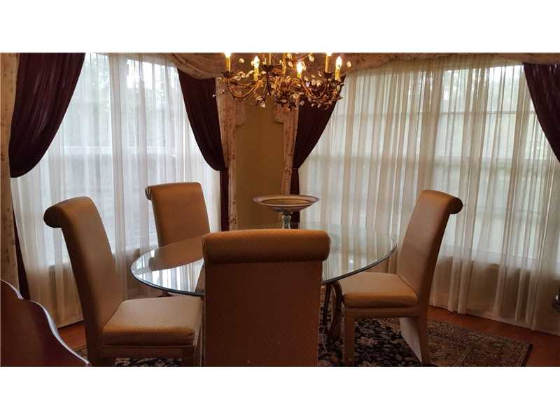 20903 Northeast 26th Ave, Miami, FL 33180