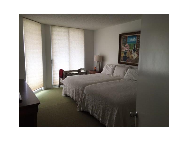 21205 Northeast 37th Ave, Aventura, FL 33180