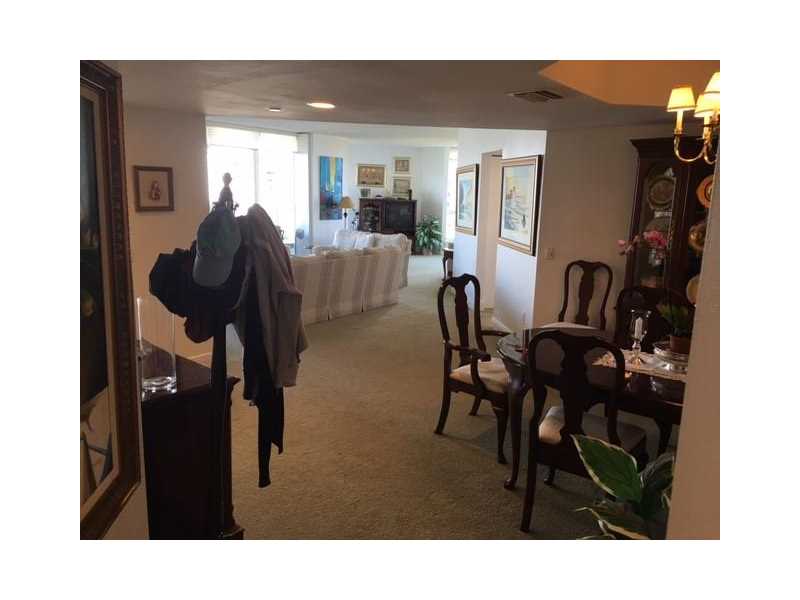 21205 Northeast 37th Ave, Aventura, FL 33180
