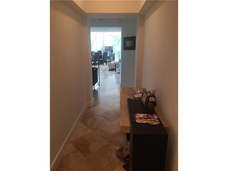 20000 East Country Club Dr, Aventura, FL 33180