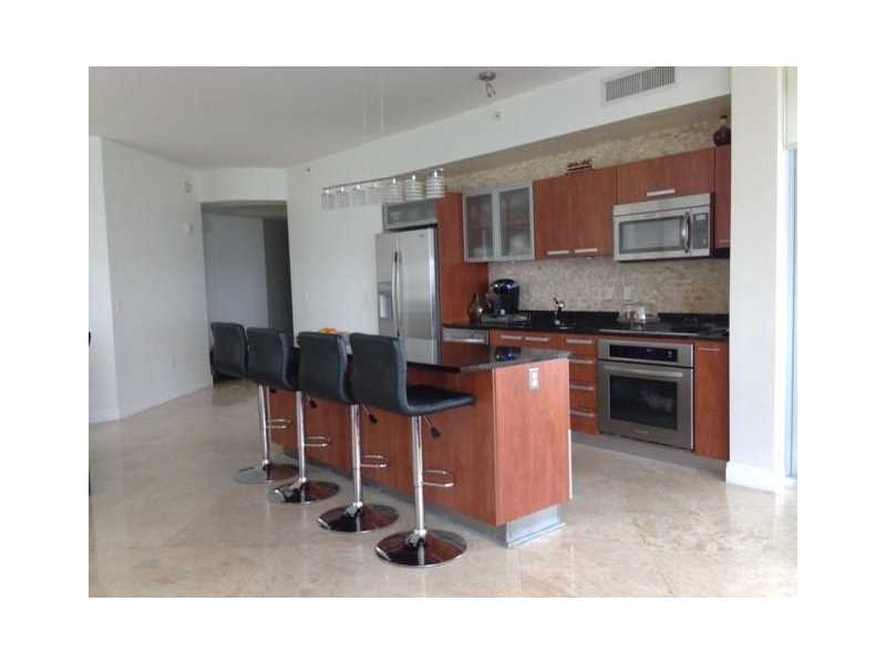 3131 Northeast 188th St, Aventura, FL 33180