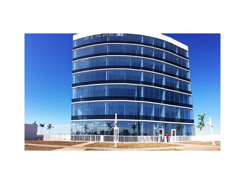 20200 West Dixie Hwy, Miami, FL 33180