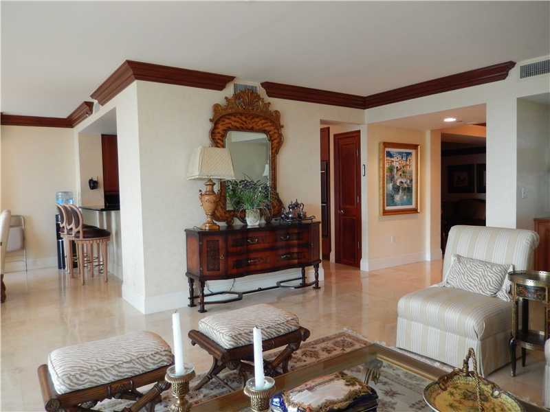20201 East COUNTRY CLUB DR, Aventura, FL 33180