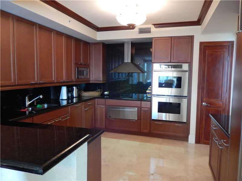 20201 East COUNTRY CLUB DR, Aventura, FL 33180