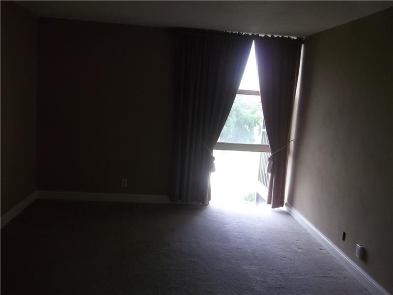 20379 West Country Club Dr, Aventura, FL 33180