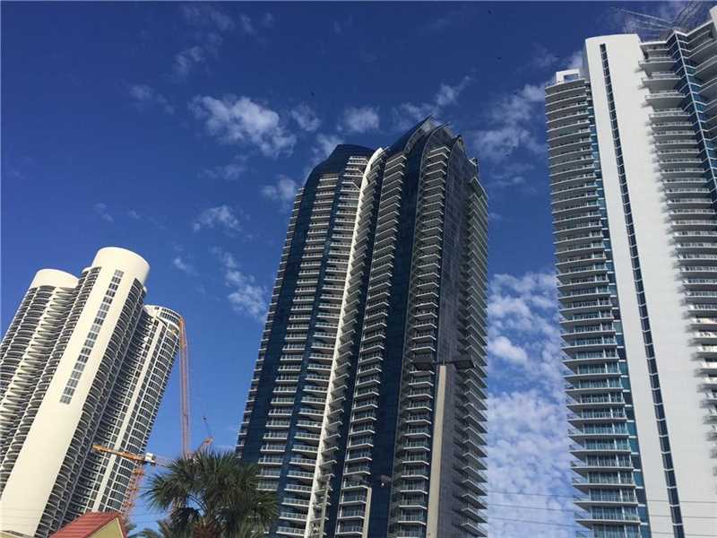 3625 North COUNTRY CLUB DR., Aventura, FL 33180