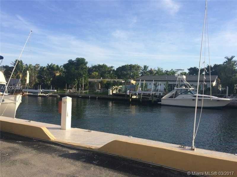 2020 Northeast 135 ST, North Miami, FL 33181