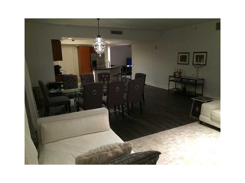 14951Royal Oaks Ln, North Miami, FL 33181