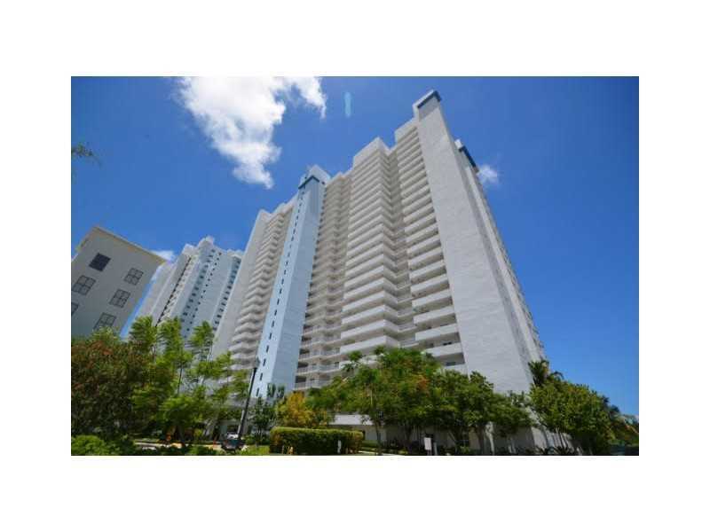 14951 ROYAL OAKS LN 206, North Miami, FL 33181