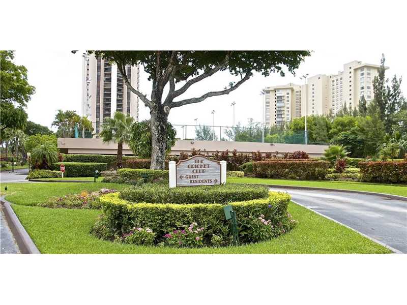1800 Northeast 114th St, Miami, FL 33181