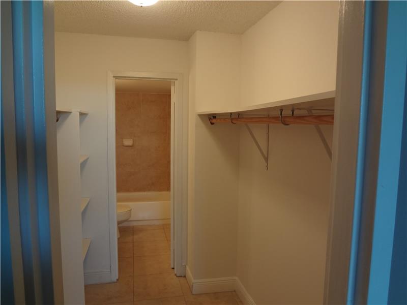 1805 Sans Souci Blvd 507, North Miami, FL 33181