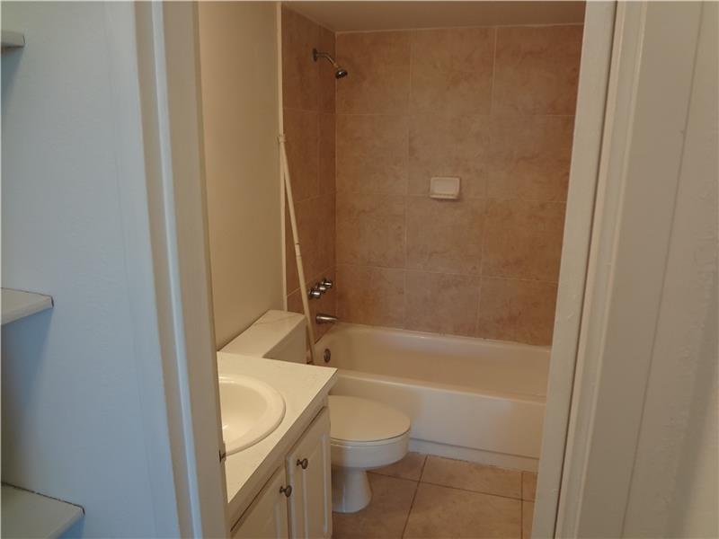 1805 Sans Souci Blvd 507, North Miami, FL 33181