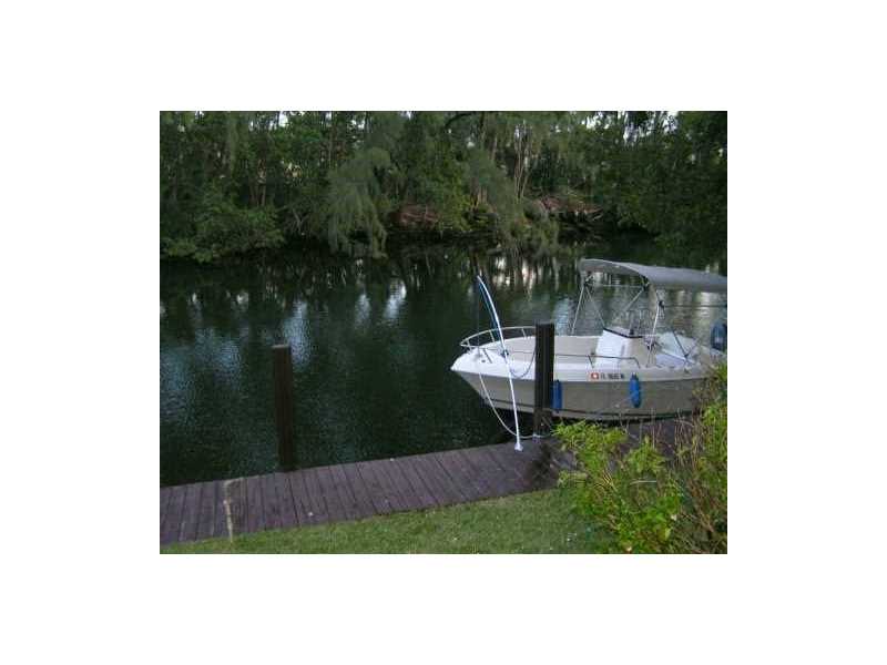 1860Venice Park Dr, North Miami, FL 33181