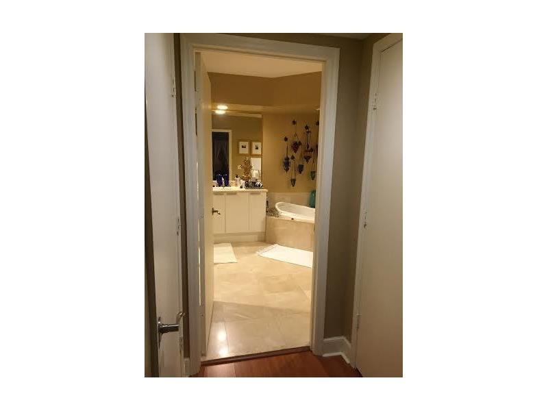 14951Royal Oaks Ln, North Miami, FL 33181