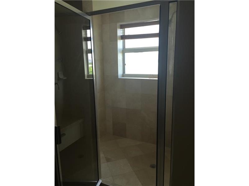 14951Royal Oaks Ln, North Miami, FL 33181
