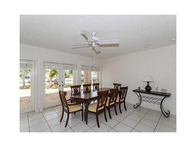 12505Palm Rd, North Miami, FL 33181