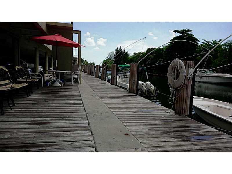 2500 Northeast 135 ST, Miami, FL 33181