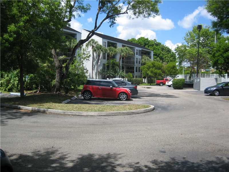 8820 SW 132nd Pl 302D-S, Miami, FL 33186
