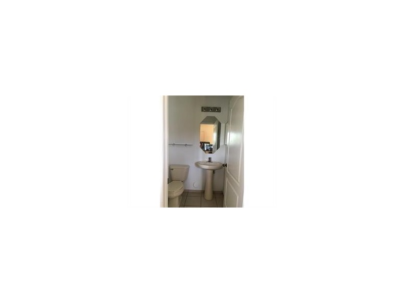 8506 Southwest 214th Ln, Cutler Bay, FL 33189