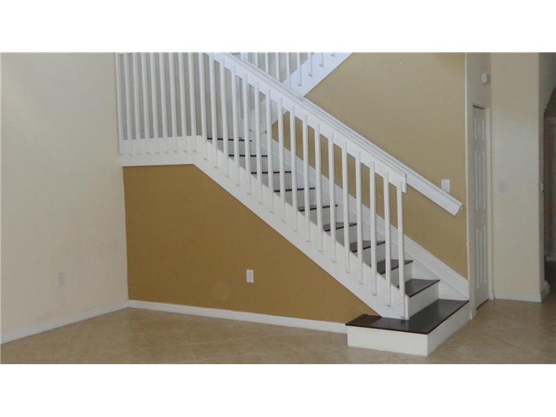 8983 Southwest 206th St, Cutler Bay, FL 33189