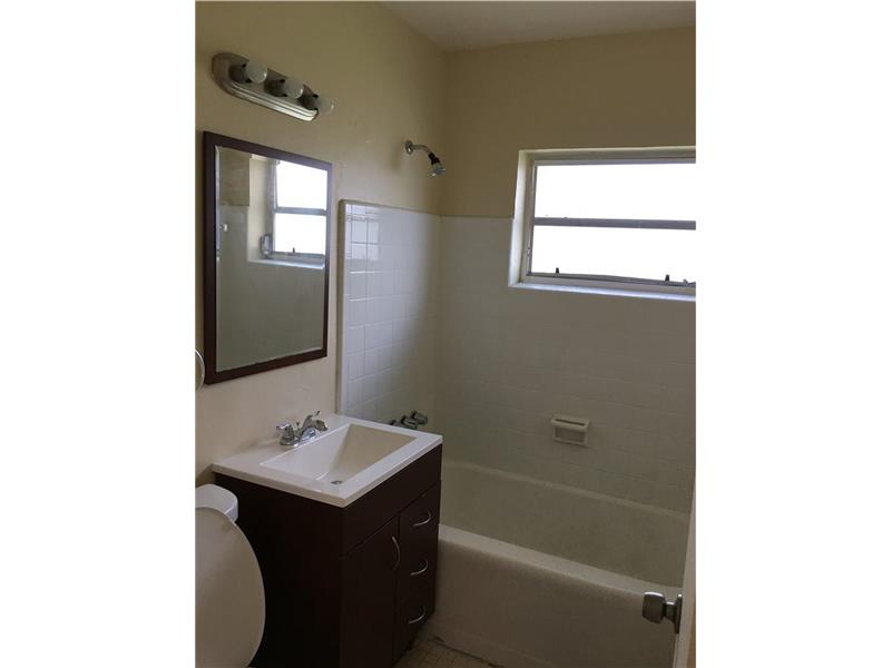 9815Pan American Dr, Cutler Bay, FL 33189