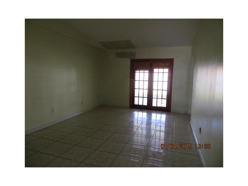 8569 SW 211 TE, Miami, FL 33189