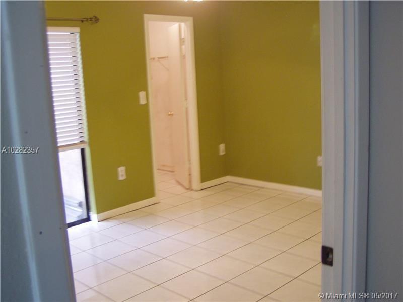 10350 SW 220th St, Cutler Bay, FL 33190