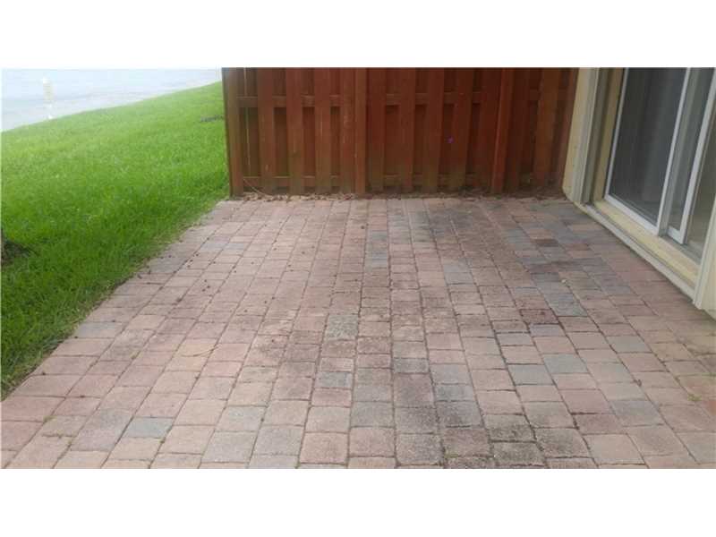 9227 Southwest 227th St, Cutler Bay, FL 33190