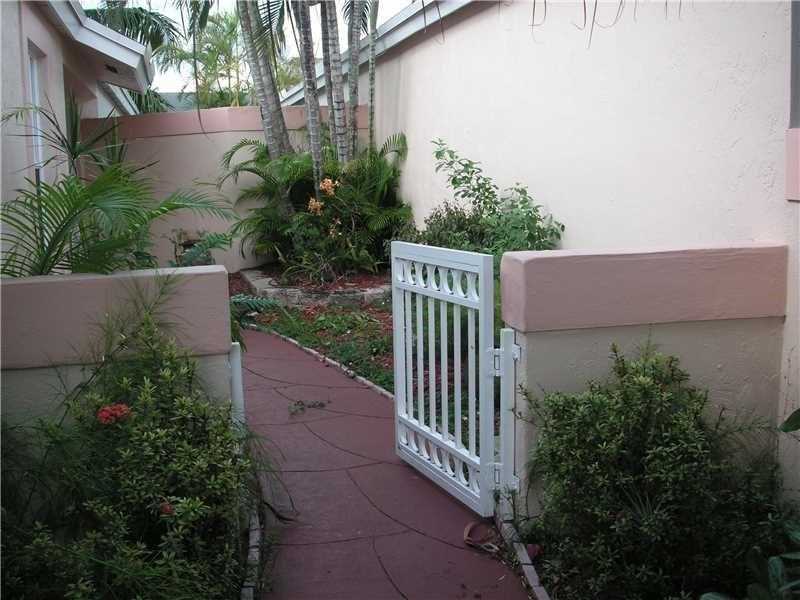 14957 Southwest 75 TE, Miami, FL 33193