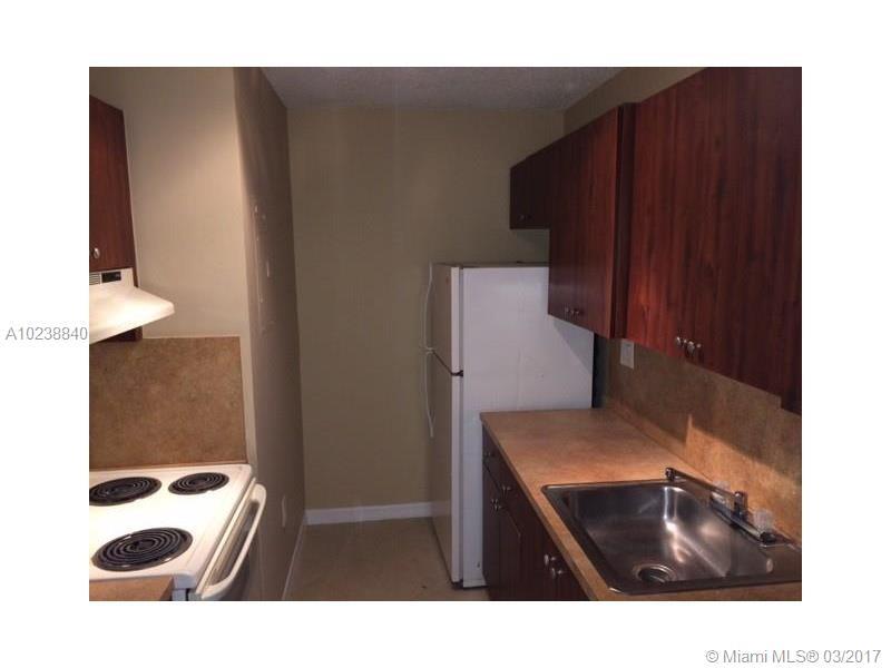 7429152nd Ave., Miami, FL 33193