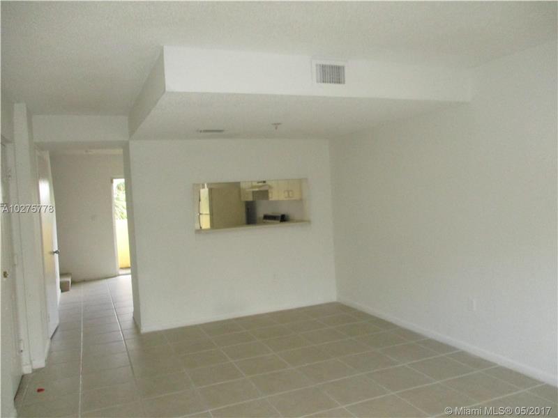 14902 Southwest 82nd Ln, Miami, FL 33193