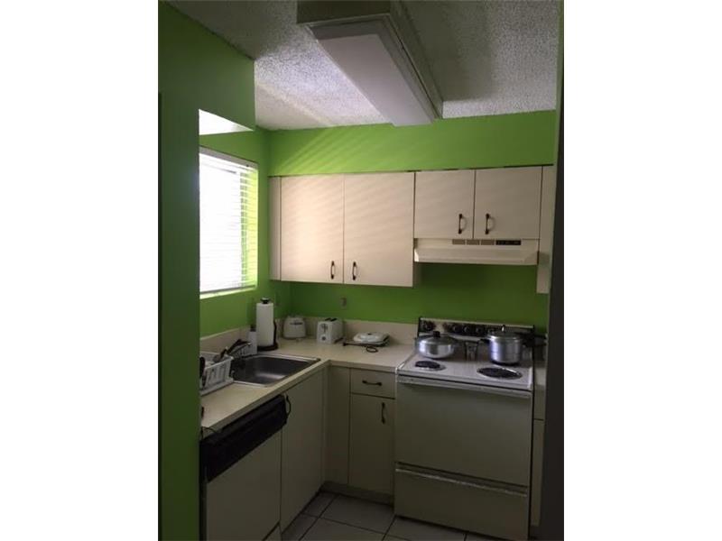 14961 Southwest 82nd Ln, Miami, FL 33193