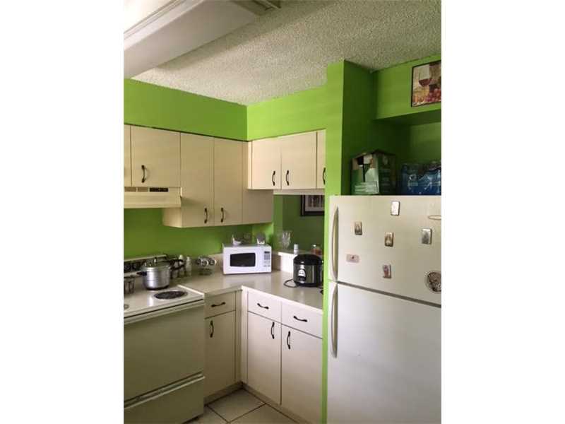 14961 Southwest 82nd Ln, Miami, FL 33193