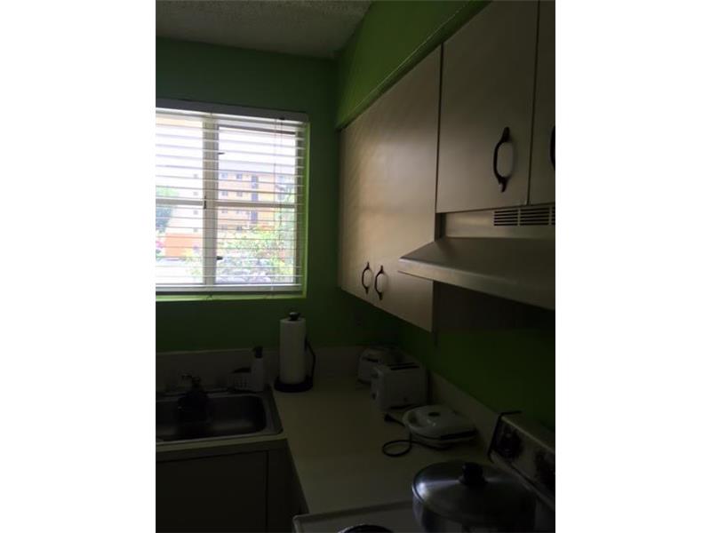 14961 Southwest 82nd Ln, Miami, FL 33193