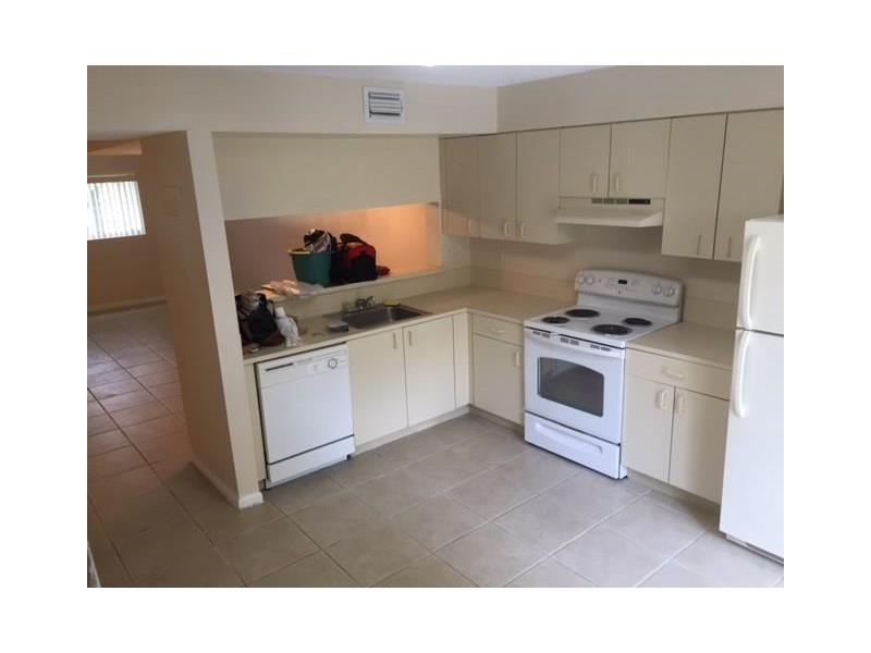 8249 SW 149th Ct, Miami, FL 33193