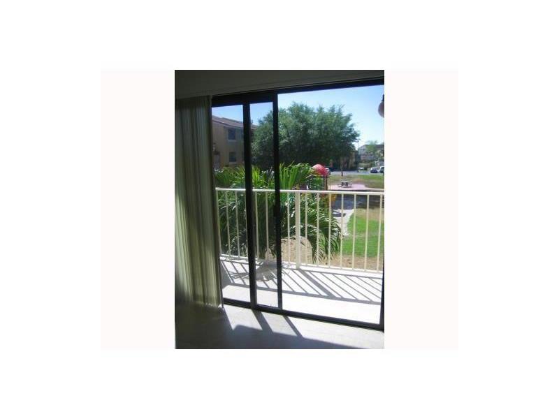 15540 SW 80th ST D207, Miami, FL 33193