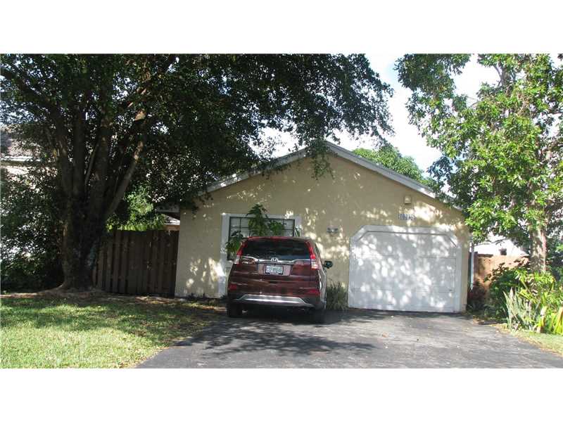 10638 Southwest 148th Avenue Dr, Miami, FL 33196