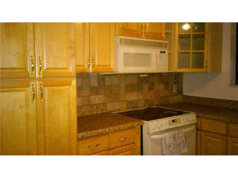 10638 Southwest 148th Avenue Dr, Miami, FL 33196